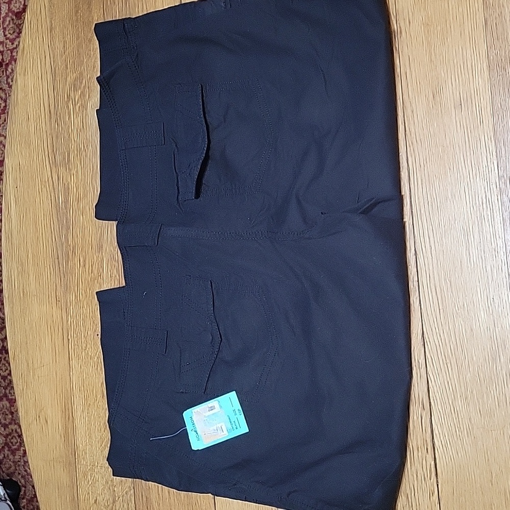 Nwt Make + Model Cargo Capris - Picture 2 of 6